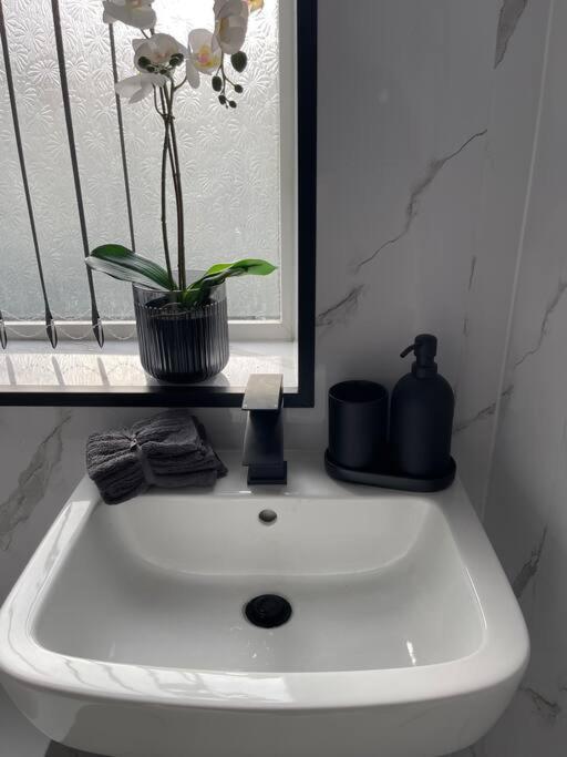 Luxury Accommodation. Wallasey Luaran gambar